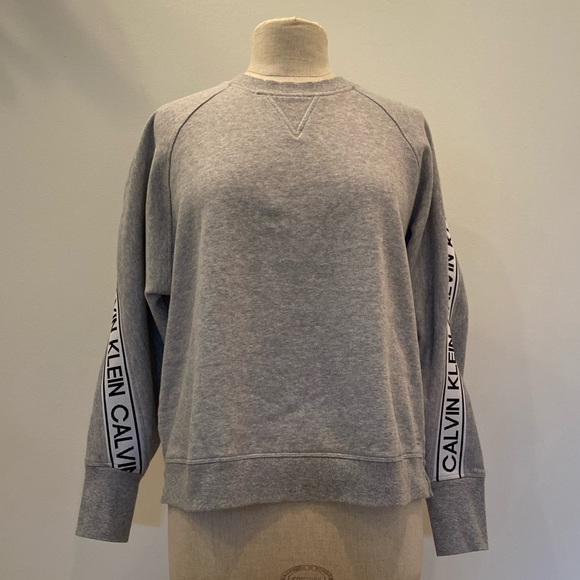 Calvin Klein Womens Gray Sweatshirt w White Calvin Klein Bank Back/Arms /Size M - Picture 1 of 14